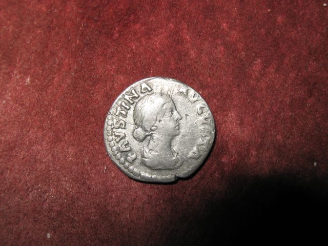 Copy of faustina_avers.jpg