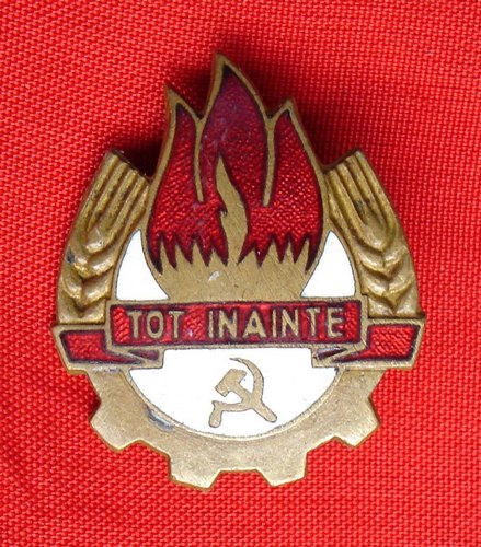 Emblema pionierilor - primul tip