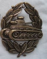 insigna TANC.jpg