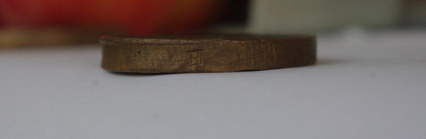 medalie 1 lateral<br />aprox 4 mm grosime