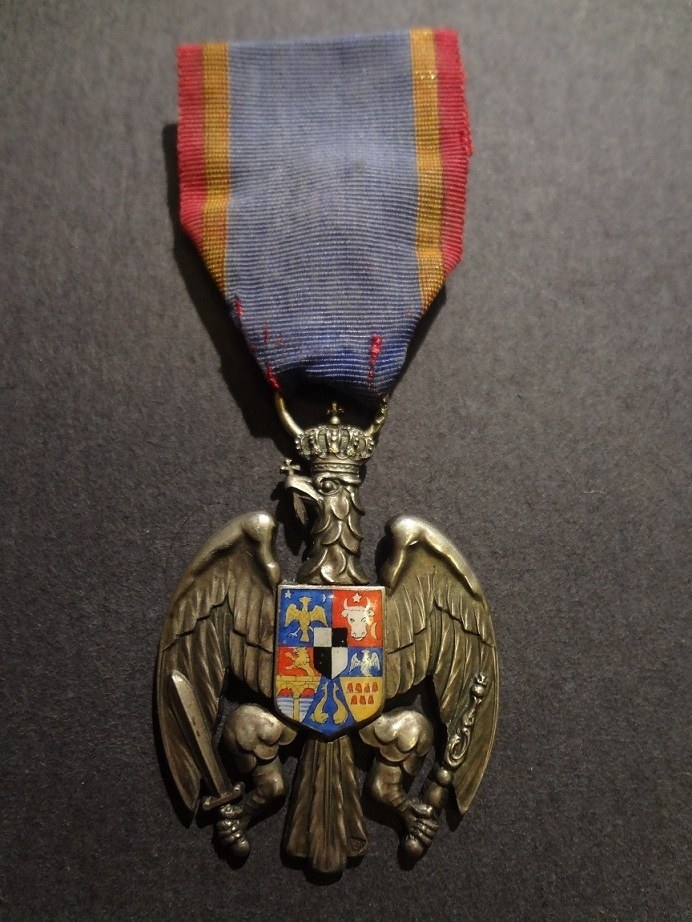 Insemn Vulturul Ro - cavaler_av.jpg