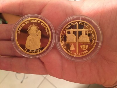 comparatie moneda+medalie.jpg