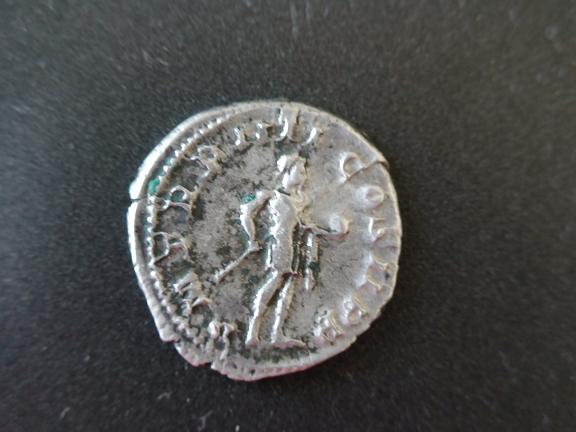 moneda 1 spate re.JPG