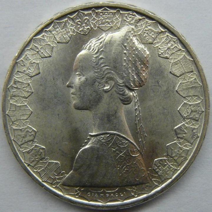 aUNC - Posibil curatata ?