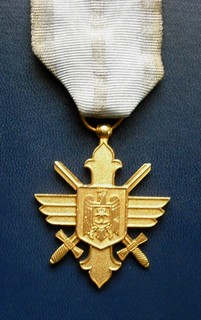Ord V.A.-cruce de aur-md.C2 militar_avers